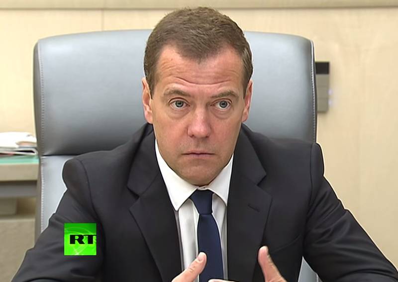 Медведев: Украина предложила России продлить скидку на газ