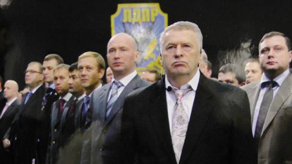 Жириновский нашел рецепт спасения российских экономики и футбола