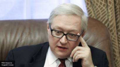 Рябков: участие России в переговорах по Ирану позволило избежать многих проблем