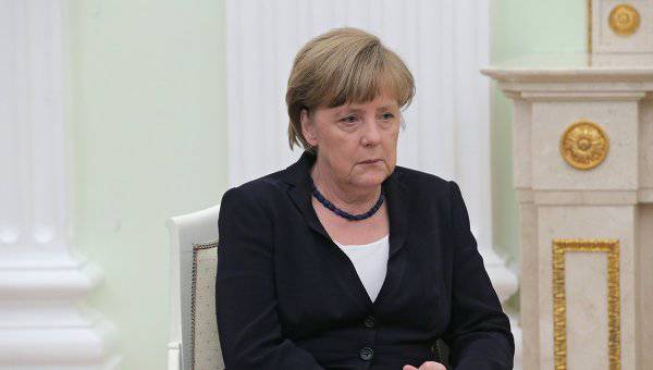 Меркель: лидеры G7 относительно мало говорили о России на саммите