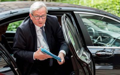 Глава Еврокомиссии пригрозил исключить Венгрию из ЕС