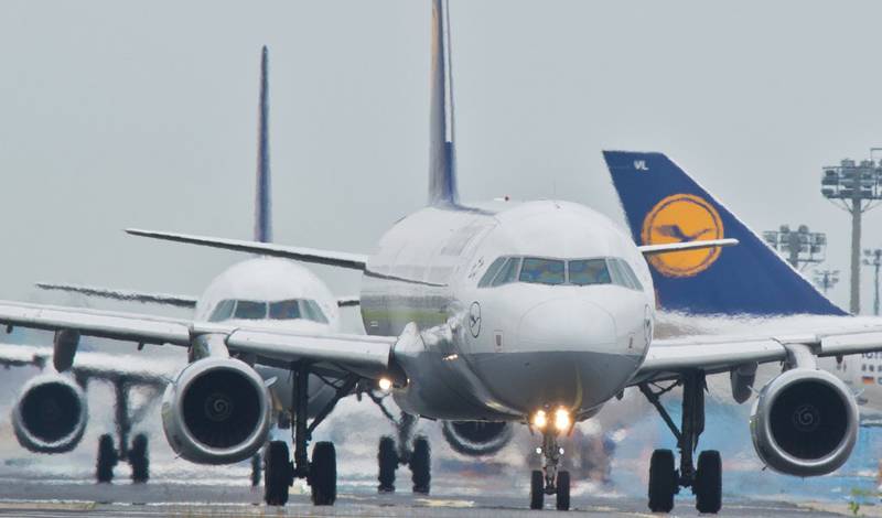 ЕС внёс в чёрный список 232 авиакомпании по всему миру