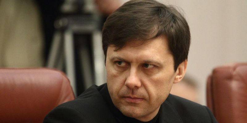 Игорь Шевченко обвинил Яценюка в коррупции: депутатам смешно