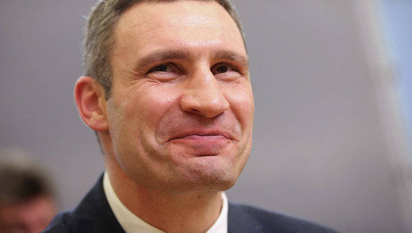 Без бумажки я — букашка: Очередной позор Кличко или Отчет мэра перед киевлянами