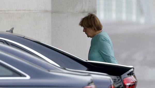 Politico: После Греции Меркель ждет провал по всем направлениям