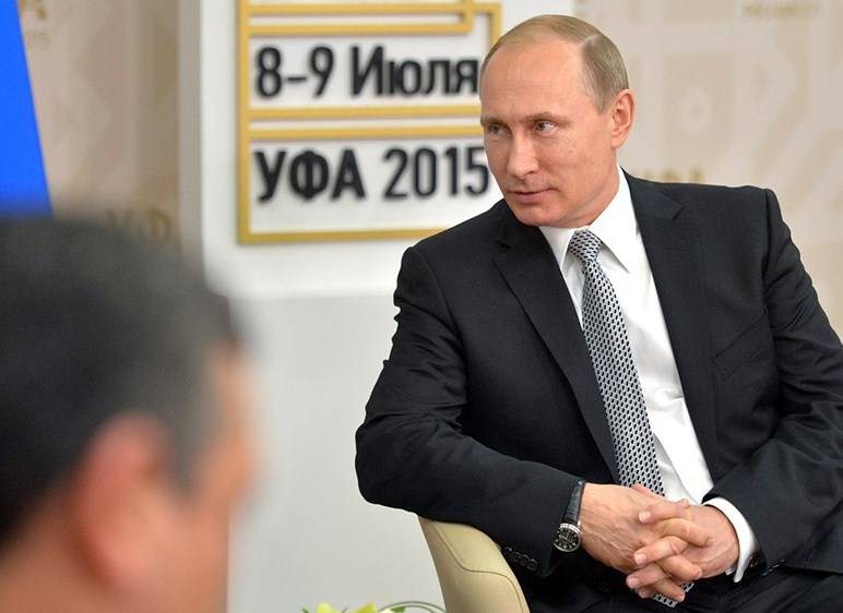 Владимир Путин встречается с лидерами БРИКС в расширенном составе