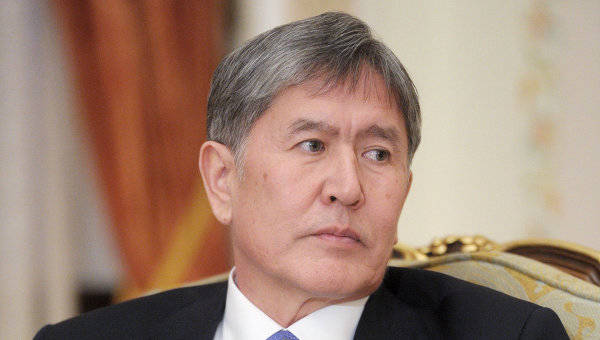Атамбаев: в Киргизии есть иноагенты, которые "раскачивают ситуацию"