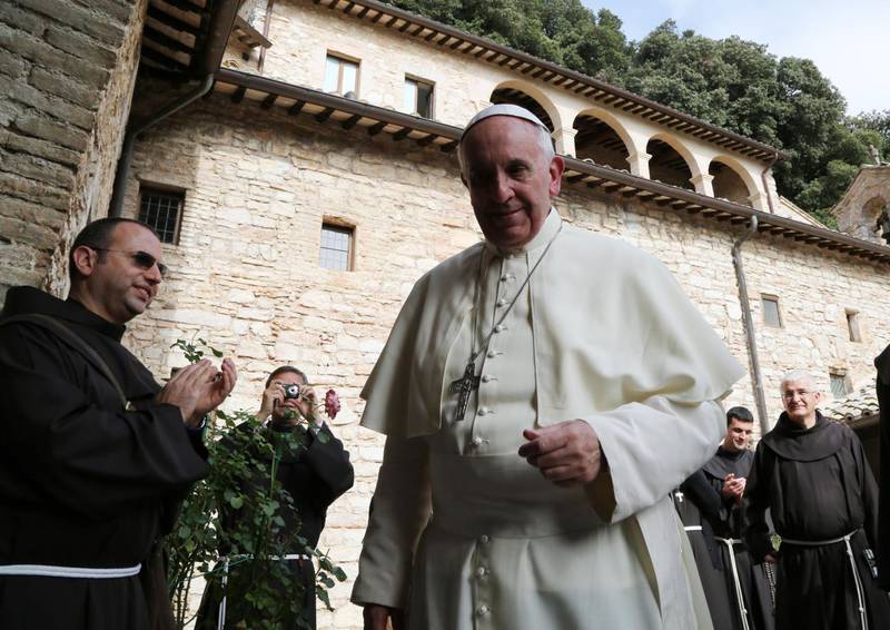 Республиканцы теряют поддержку католиков США из-за нового Папы