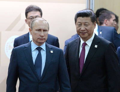 Китай будет банком, а Россия — мощным оружием