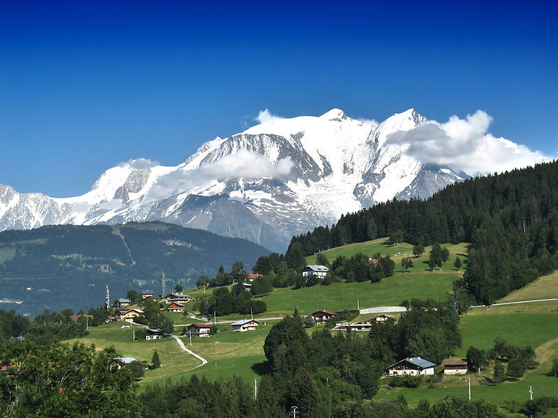 Чья же самая высокая гора в Европе?