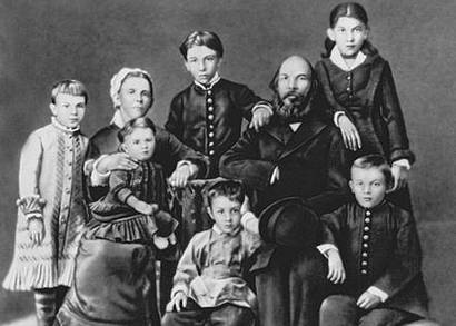 Настоящие коммунисты. А.И. Ульянова-Елизарова Настоящие коммунисты. А.И. Ульянова-Елизарова