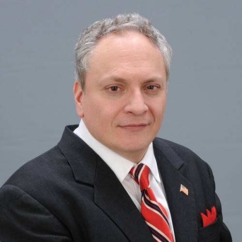 Ламонт Колуччи: Россия заставляет США краснеть от стыда