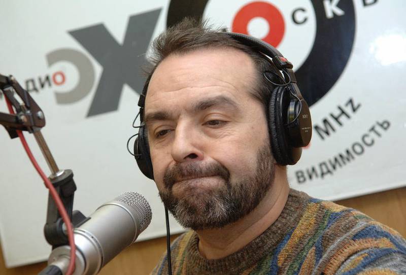«Поэты» и толпа «Поэты» и толпа