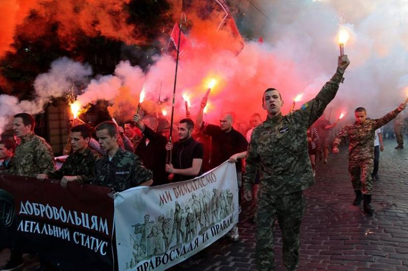 Кто на самом деле управляет "Правым сектором"?