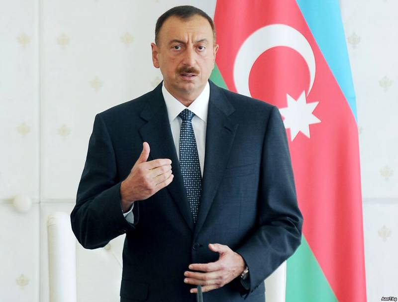 Запад склоняет Баку к союзу с Москвой?...