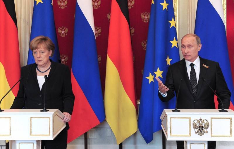 Марш в Германии: «Меркель в Сибирь! Путина в Берлин!»