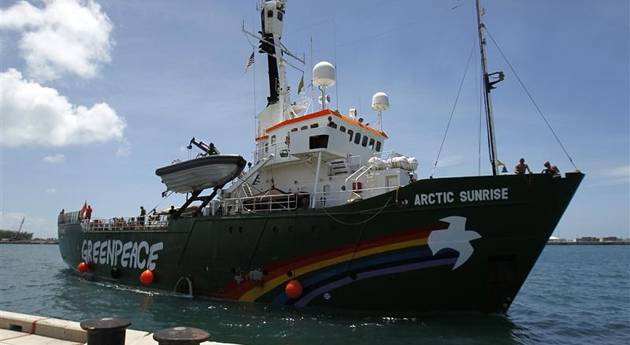 Россия должна возместить убытки Нидерландам за захваченный корабль Гринпис