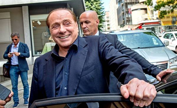 Сильвио Берлускони прибыл в Крым