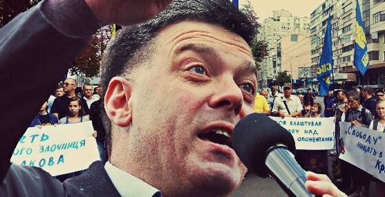 Тягнибок грозит «кровавым месивом»: Яценюк и Порошенко строят вторую Россию Тягнибок грозит «кровавым месивом»: Яценюк и Порошенко строят вторую Россию