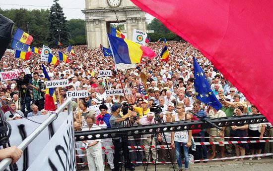 Молдова: бывшие против надоевших Молдова: бывшие против надоевших