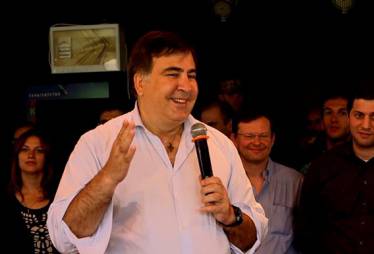Саакашвили больше не критикует Яценюка по просьбе Президента
