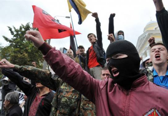 Националисты ОУН обещают свергнуть Порошенко и установить настоящую хунту