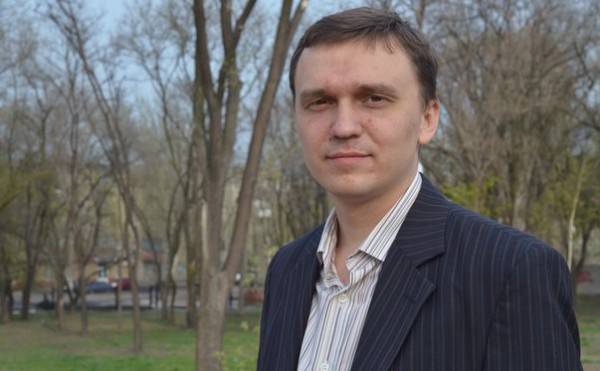 Артем Ольхин: Выгоднее сотрудничать с русским миром, чем мыть унитазы в Европе Артем Ольхин: Выгоднее сотрудничать с русским миром, чем мыть унитазы в Европе