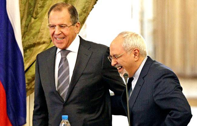 Встреча Лаврова и Зарифа по Сирии: министры обменялись "шпионскими" шутками