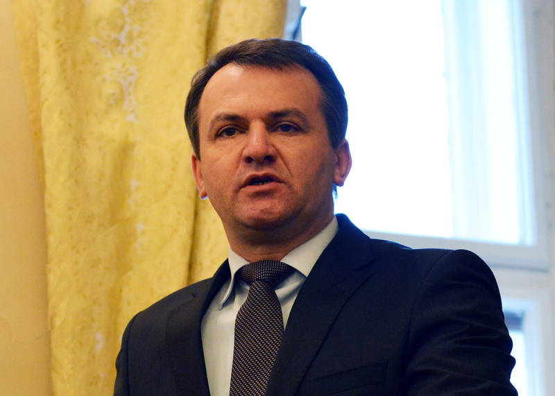 Львовского чиновника уволили за почту на российском сервисе Mail.ru Львовского чиновника уволили за почту на российском сервисе Mail.ru