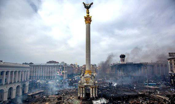 ЕС ждут "цветные революции" по сценарию Украины ЕС ждут "цветные революции" по сценарию Украины
