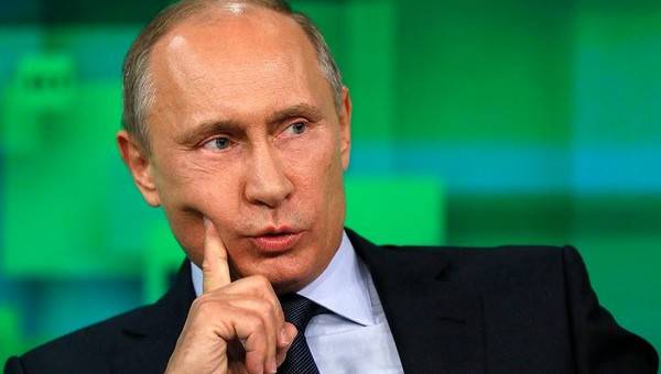 Путин призвал прекратить использование валюты внутри РФ