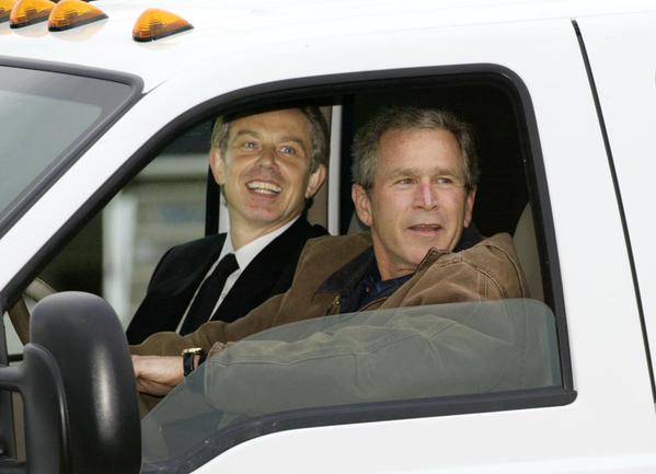 Блэр и Буш-младший договорились о вторжении в Ирак за год до его начала