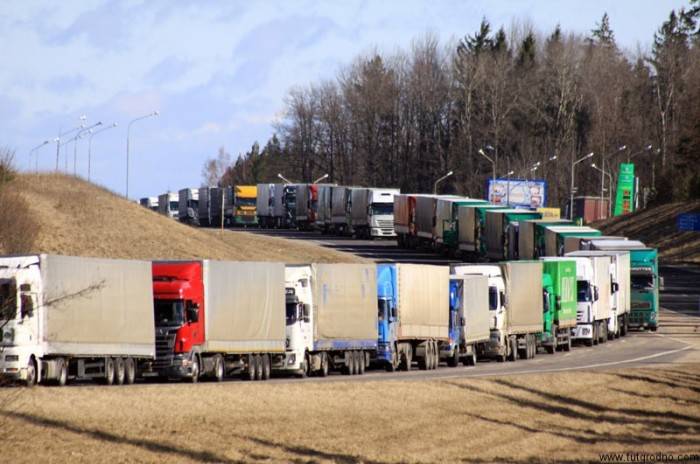 Маразм крепчает: Депутаты решили усилить транспортную блокаду Крыма и Донбасса