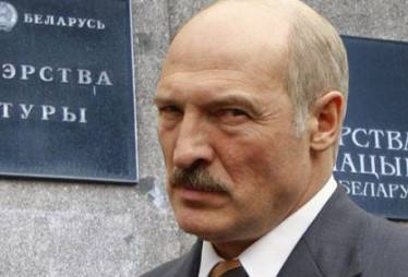 Лукашенко: Пусть не думают, что мы раздербаним Беларусь так же, как Украину