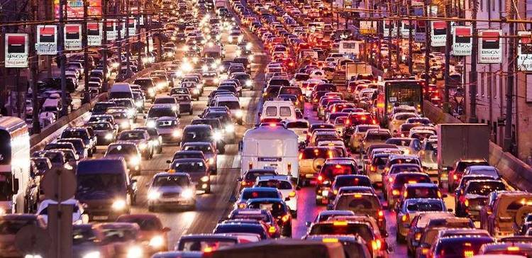 Платная парковка в Москве необходима, может хоть сейчас люди поймут