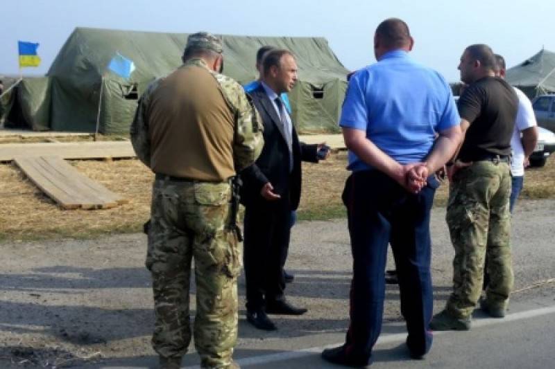 Активисты блокады Крыма просят у Киева повысить расценки за охрану границы