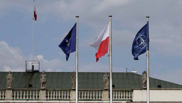 Польша хочет признать недействительным акт Россия-НАТО 1997 года