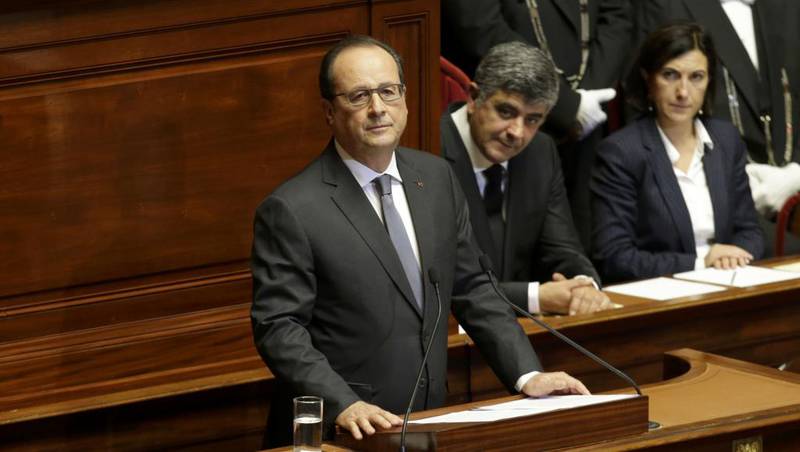 Франсуа Олланду нужна реальная политика после терактов в Париже