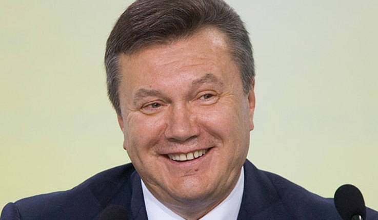 ЕС готов снять санкции с чиновников Януковича