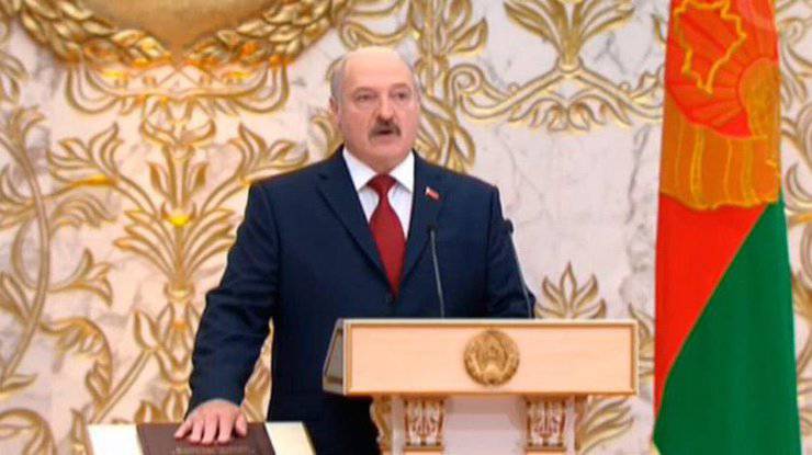Лукашенко: нельзя допустить неконституционного захвата власти