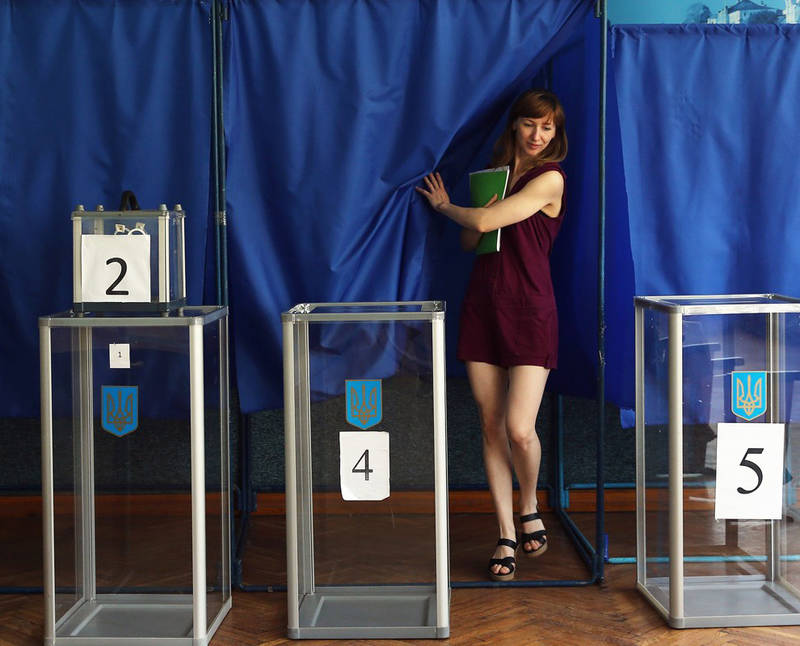 Украинцы готовы продавать голоса на выборах