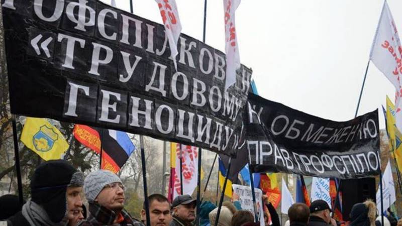 Цена безвизового режима: «расширить кладбища» Киеву поможет Трудовой кодекс