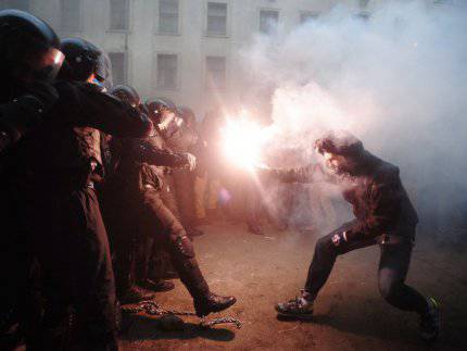 Киев готовится жестко подавлять народные протесты