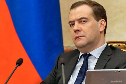 Дмитрий Медведев назвал причину приостановки авиасообщения с Египтом