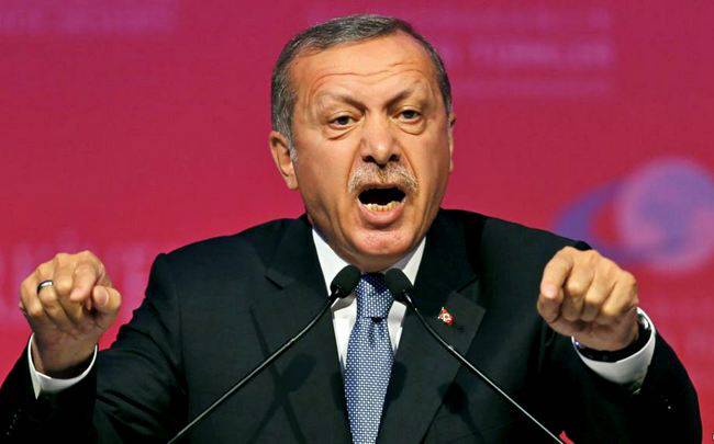 Реванш турецкого: Эрдоган победил на выборах, но получил страну в огне