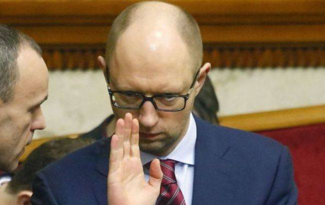 Взбешенный Яценюк в Раде: Отправляйте меня в отставку, я готов Взбешенный Яценюк в Раде: Отправляйте меня в отставку, я готов