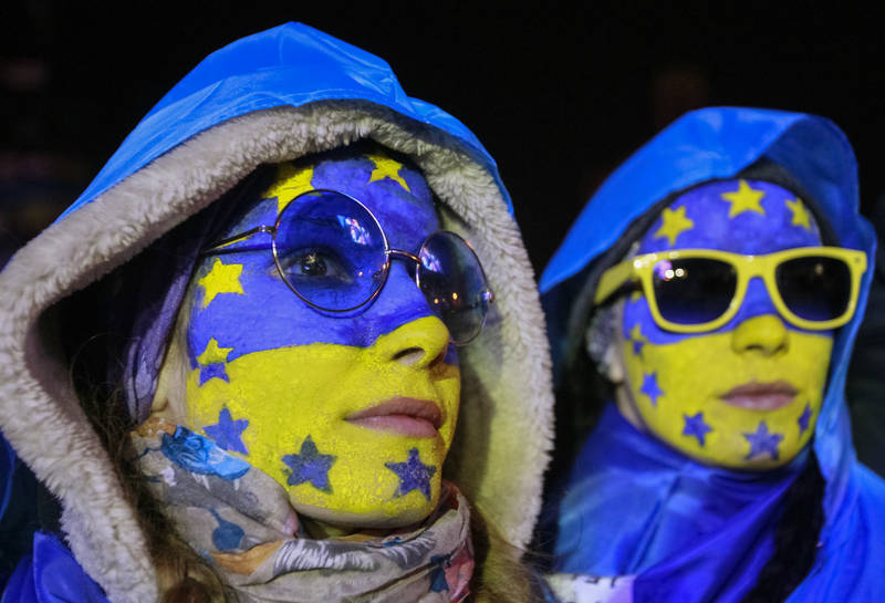 Украинцы по-прежнему хотят в Европу — опрос