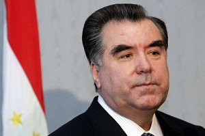 Президент Таджикистана получил статус лидера нации и пожизненные привилегии