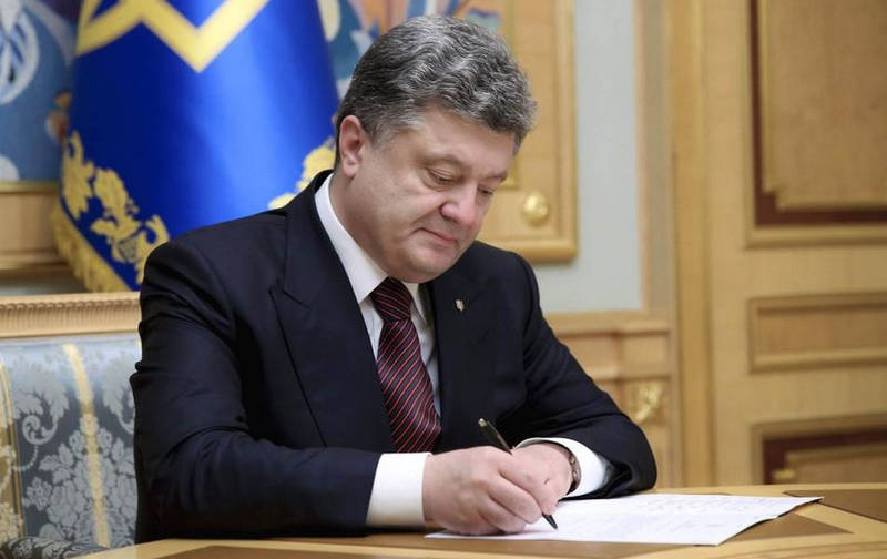 Аксакалы западной политики подарили Порошенко надежды на светлое будущее Аксакалы западной политики подарили Порошенко надежды на светлое будущее