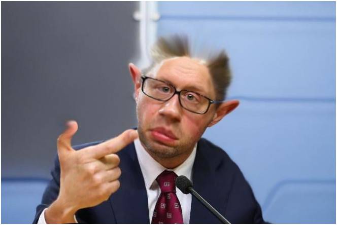 Яценюк непонимающий Яценюк непонимающий